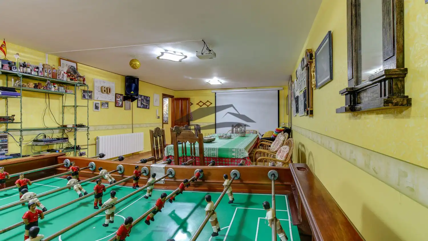 Detached house with pool for sale in Puente romano, imagen 44