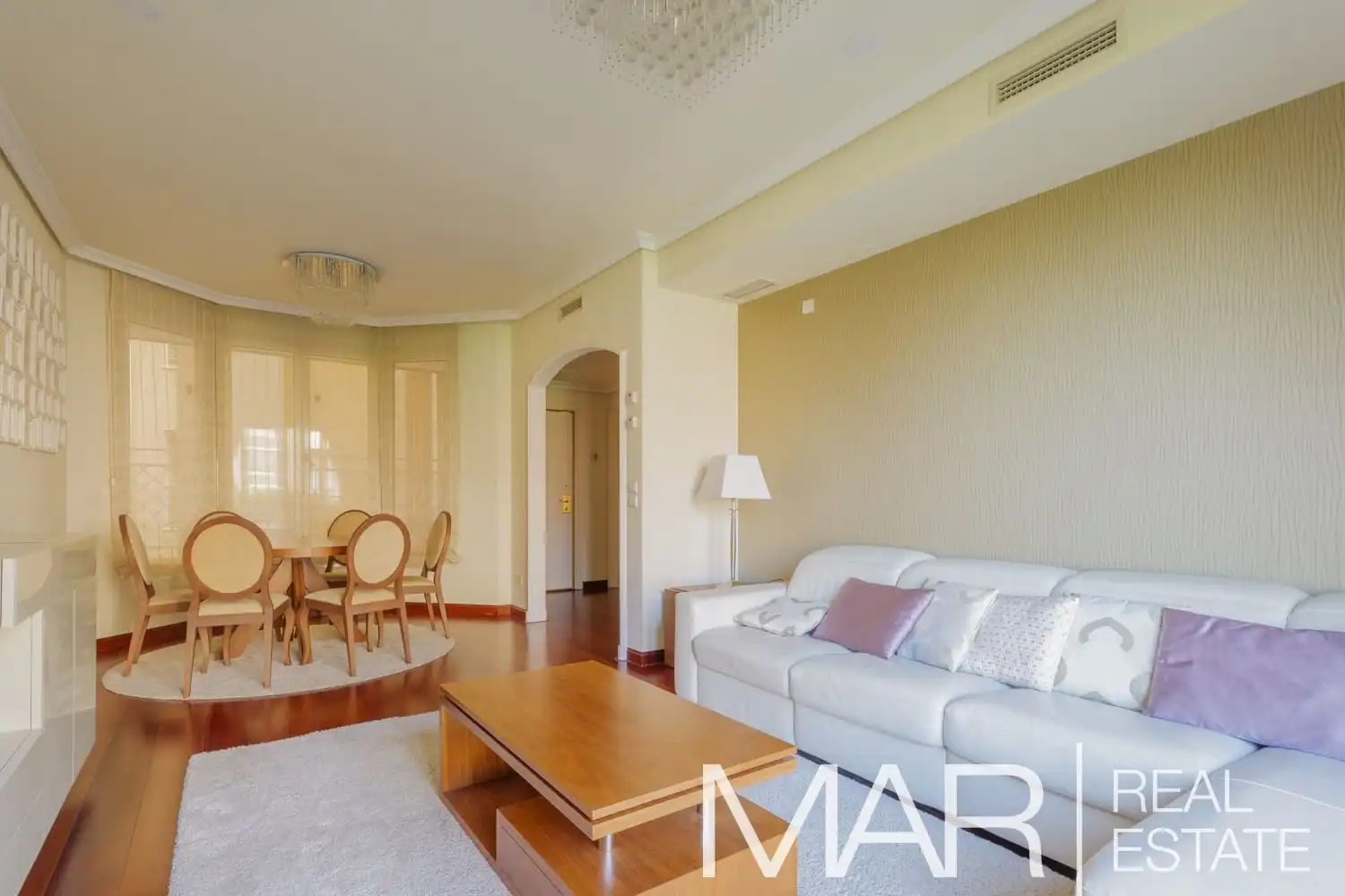 Flat for sale in Calle Nogales, Acacias