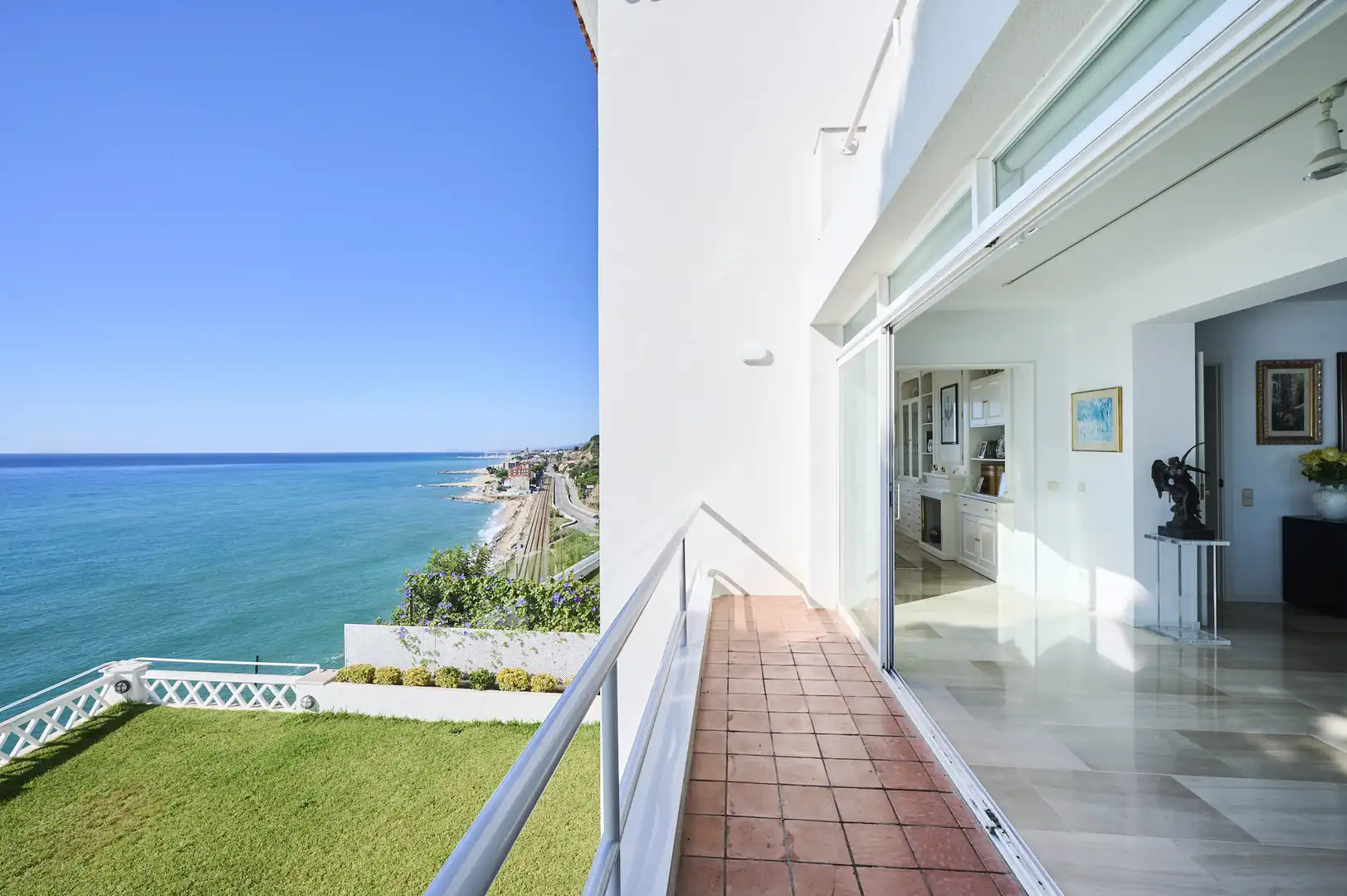 Vista exterior de Casa o xalet en venda en Arenys de Mar amb Aire condicionat, Calefacció i Jardí privat