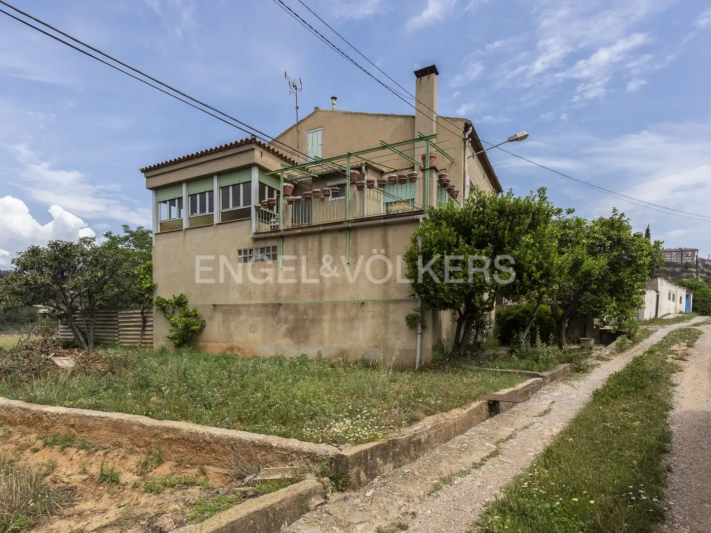 Exterior view of Detached homes for sale in Manresa  with Heating, Private garden and Balcony