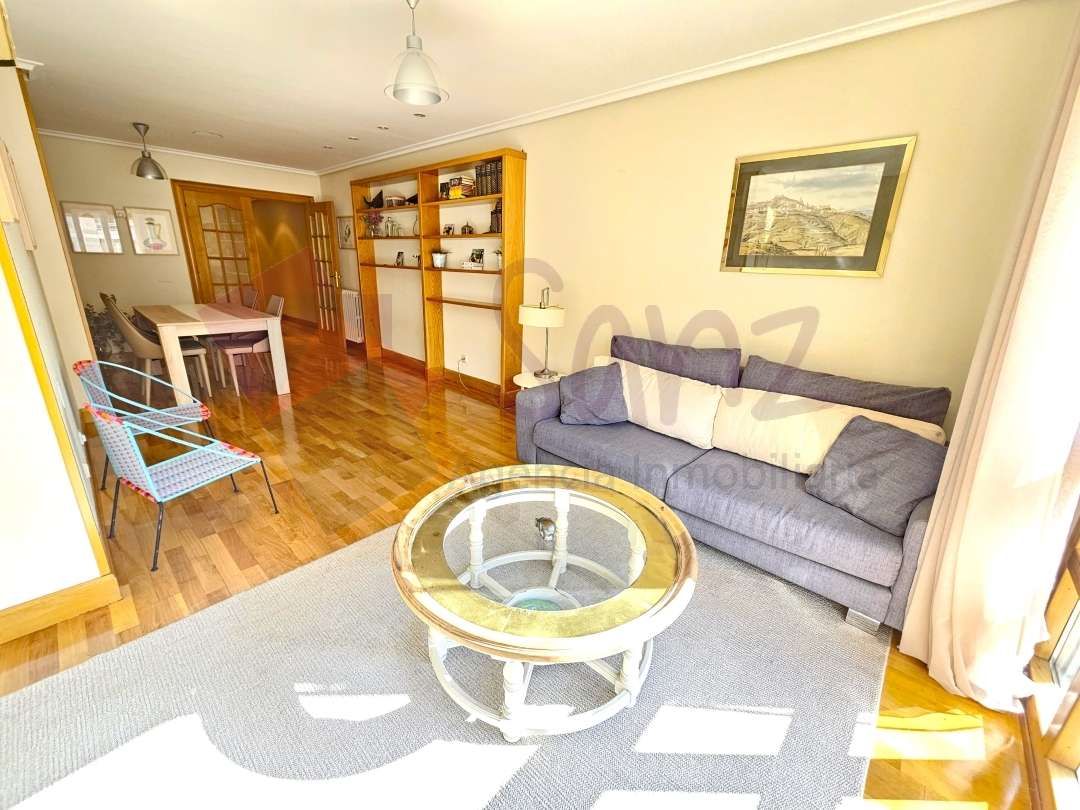 Sala de estar de Piso de alquiler en  Logroño con Calefacción, Terraza y Balcón