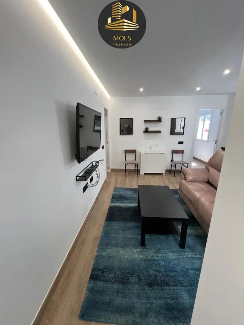Sala de estar de Piso en venta en Jaén con Balcón