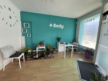 Business premises for sale in Calle Pintor López Torres 18
