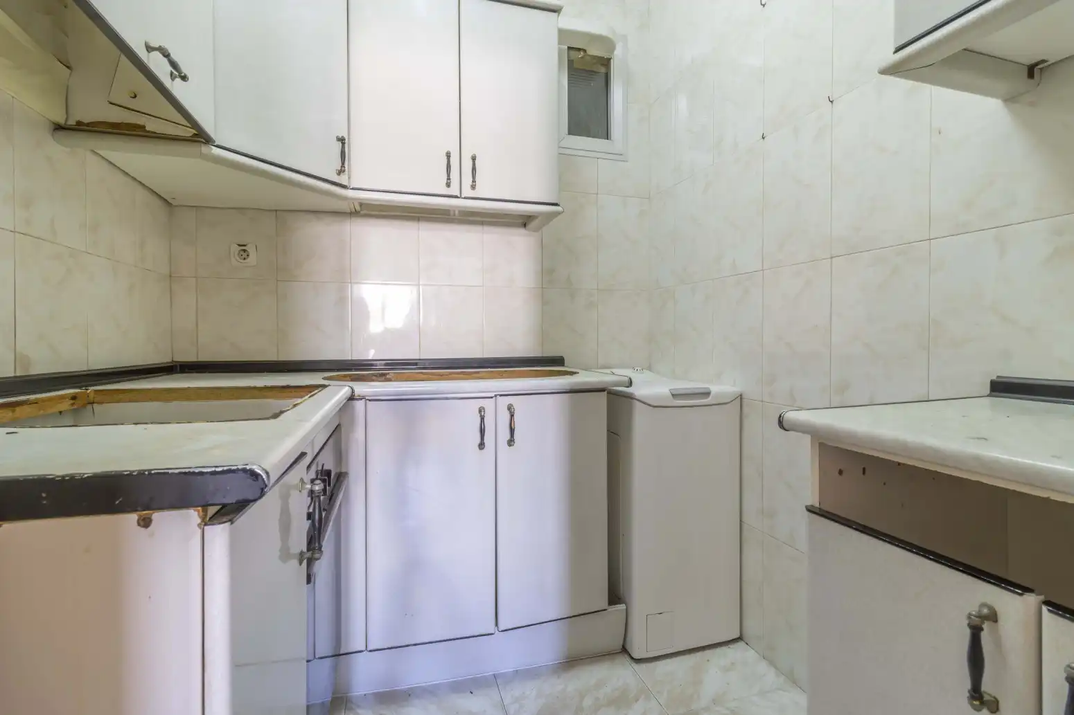 Kitchen of Flat for sale in Sevilla