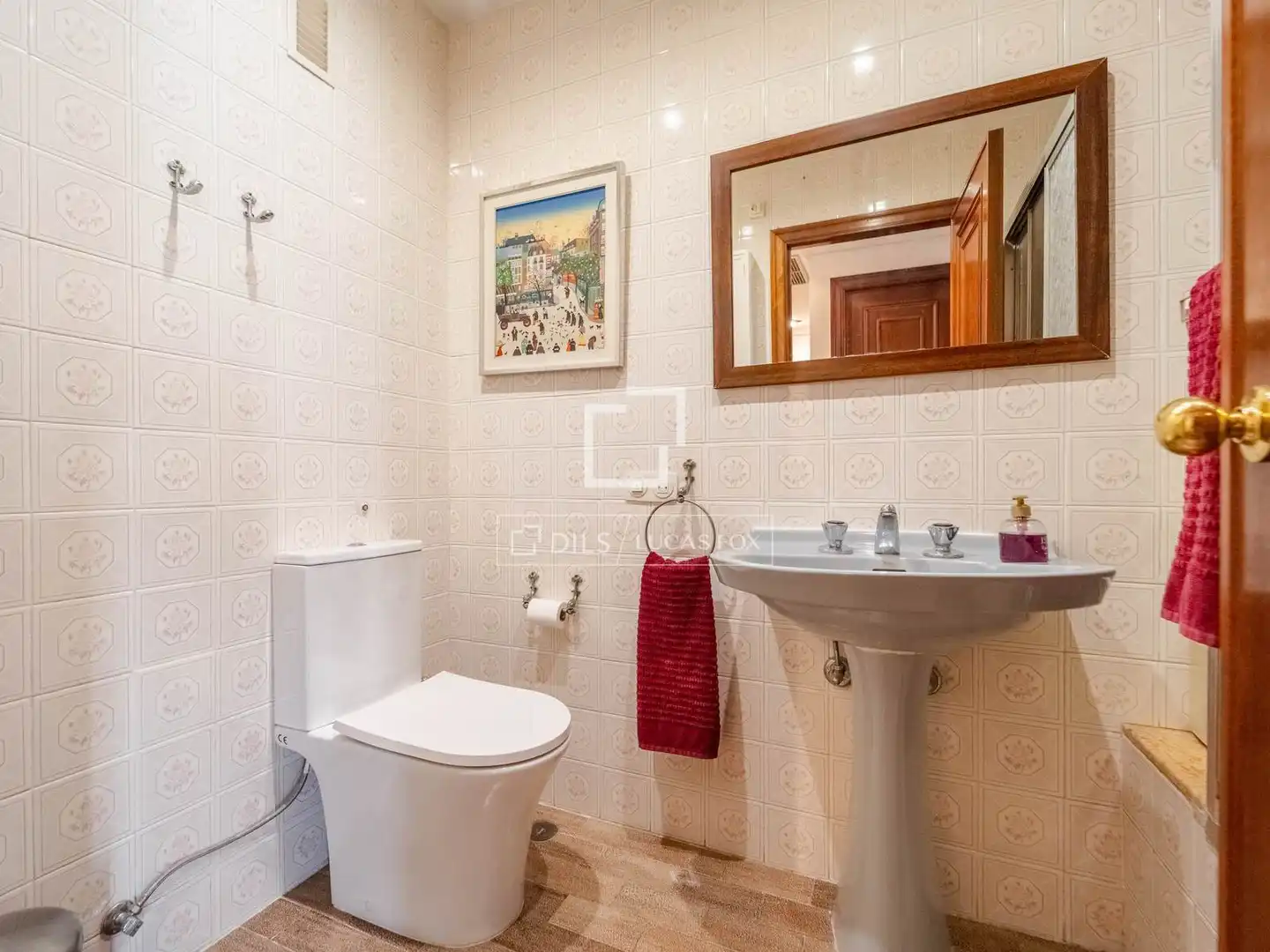 Baño de Piso en venta en Valencia con Calefacción, Terraza y Balcón
