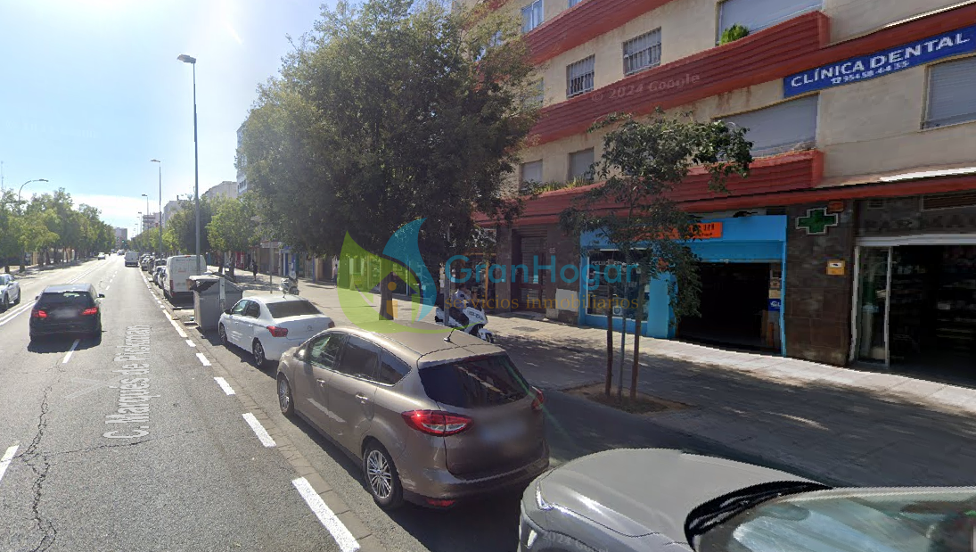 Exterior view of House or chalet for sale in  Sevilla Capital