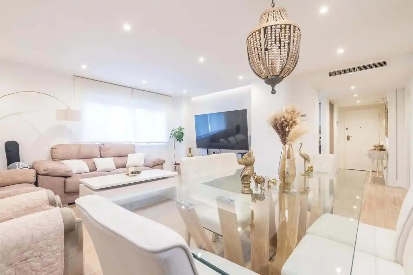 Sala de estar de Piso en venta en Alicante / Alacant con Terraza, Trastero y Piscina
