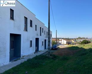 Vista exterior de Casa adosada en venda en El Garrobo