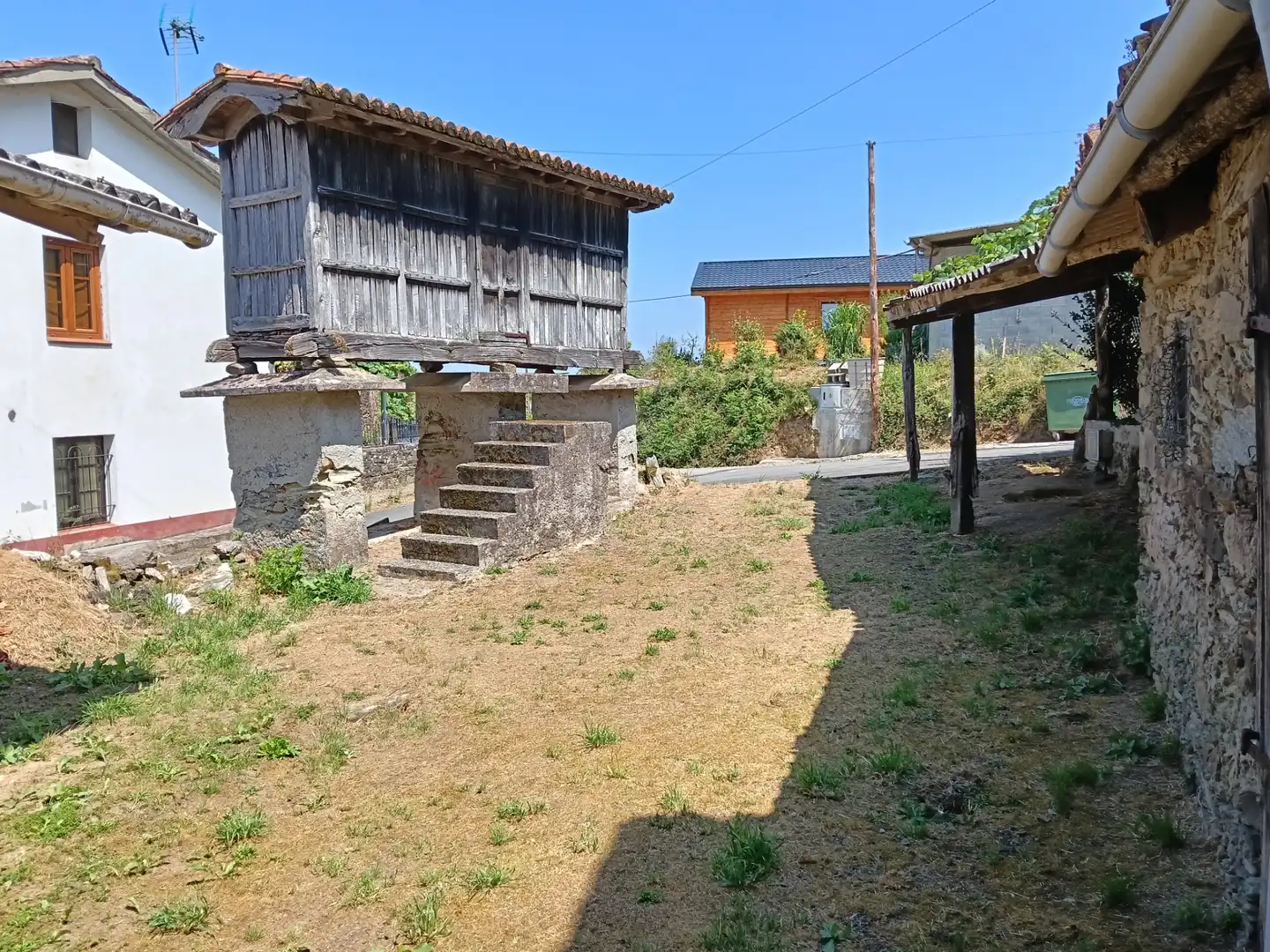 Casa adosada en venta en Cesuras con Jardín privado y Trastero