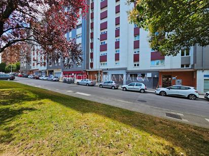 Vista exterior de Pis en venda en Gijón 