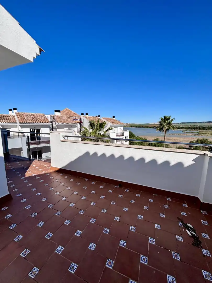 Terrasse von Dachboden zum Verkauf in Arcos de la Frontera mit Terrasse, Möbliert und Ofen