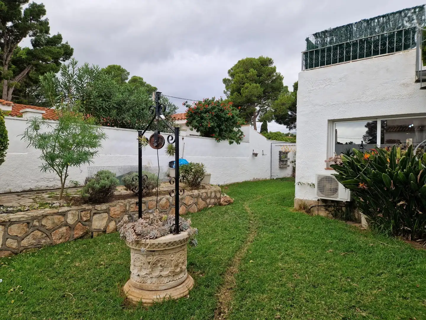 Jardí de Casa o xalet en venda en Mont-roig del Camp amb Aire condicionat, Jardí privat i Terrassa