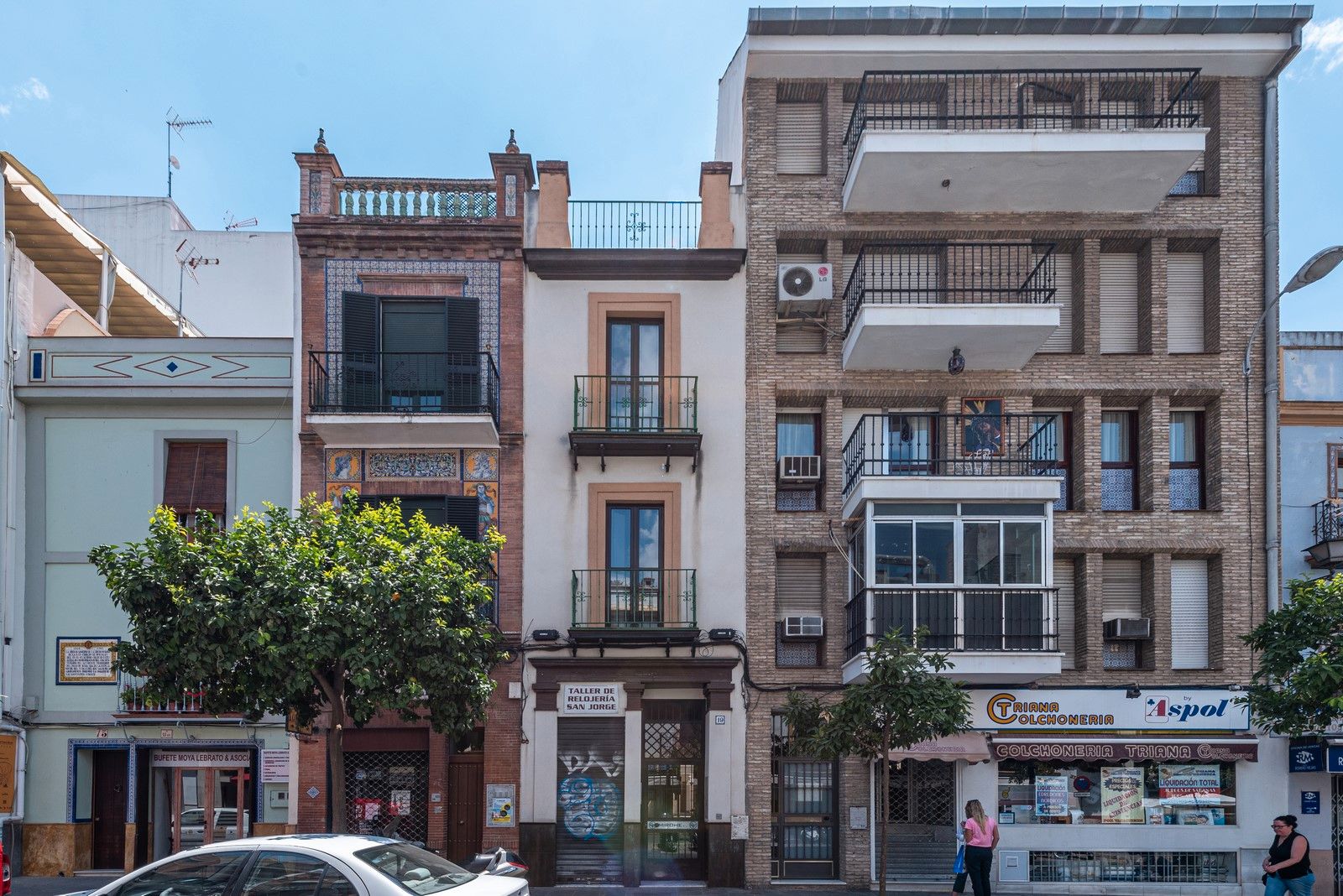 Vista exterior de Pis en venda en  Sevilla Capital amb Aire condicionat