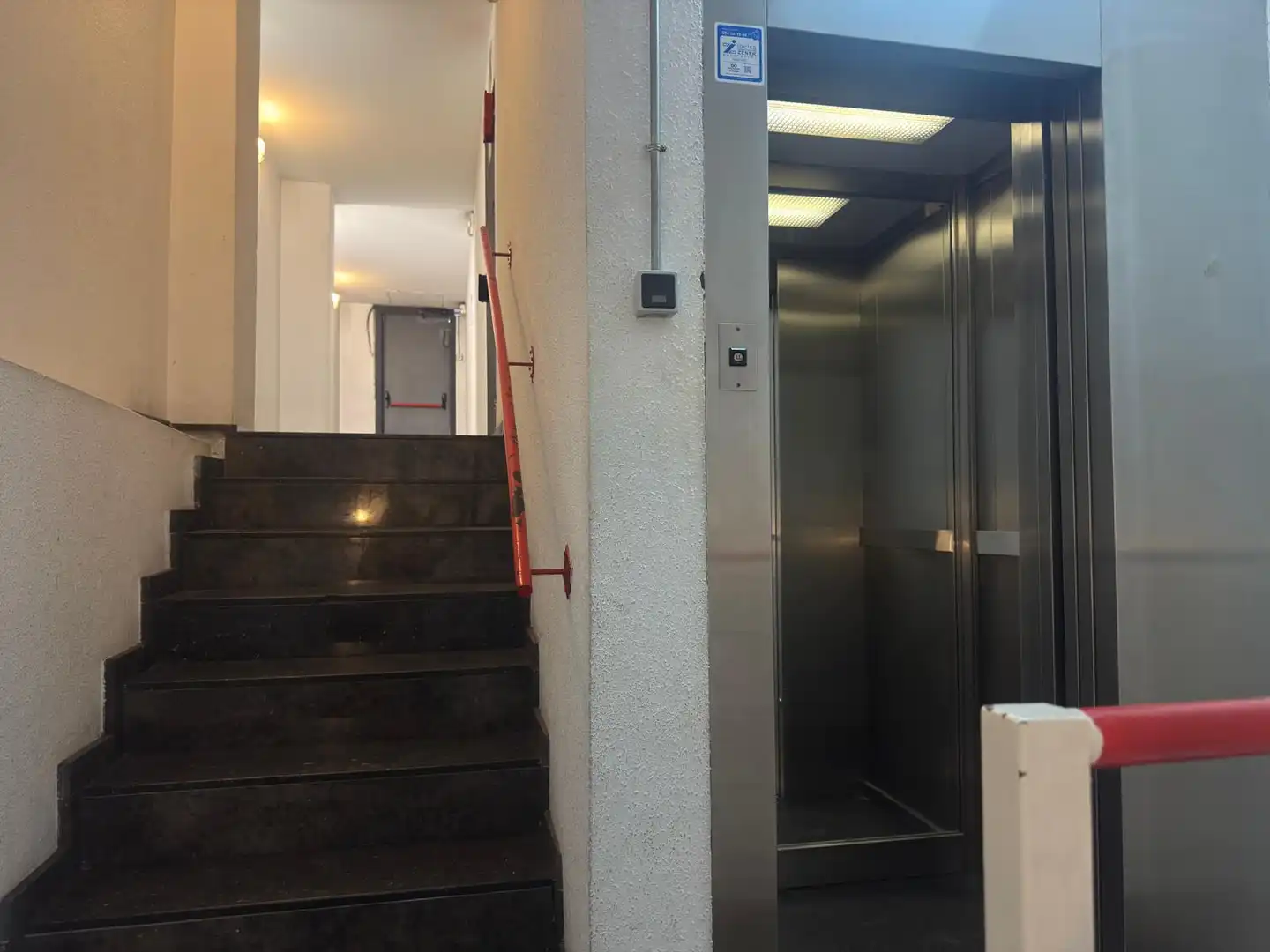 Individuel avec ascenseur à vendre à Carrer de Padilla 225, imagen 7