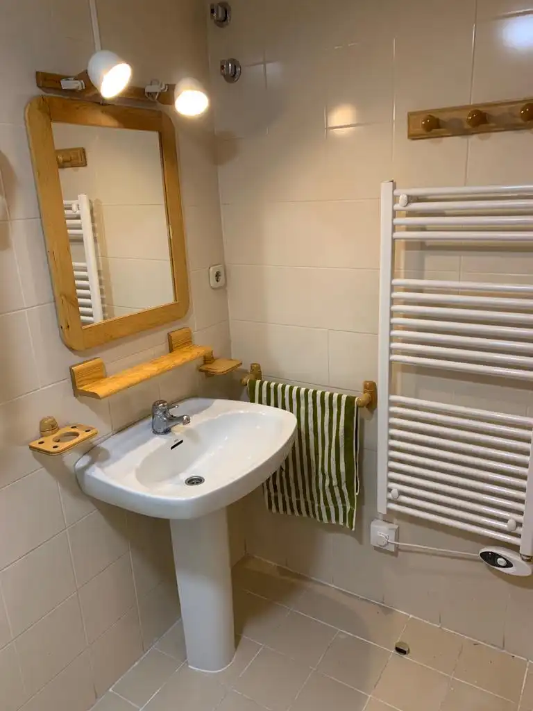 Bathroom of Flat for sale in La Vall de Boí  with Air Conditioner, Heating and Storage room