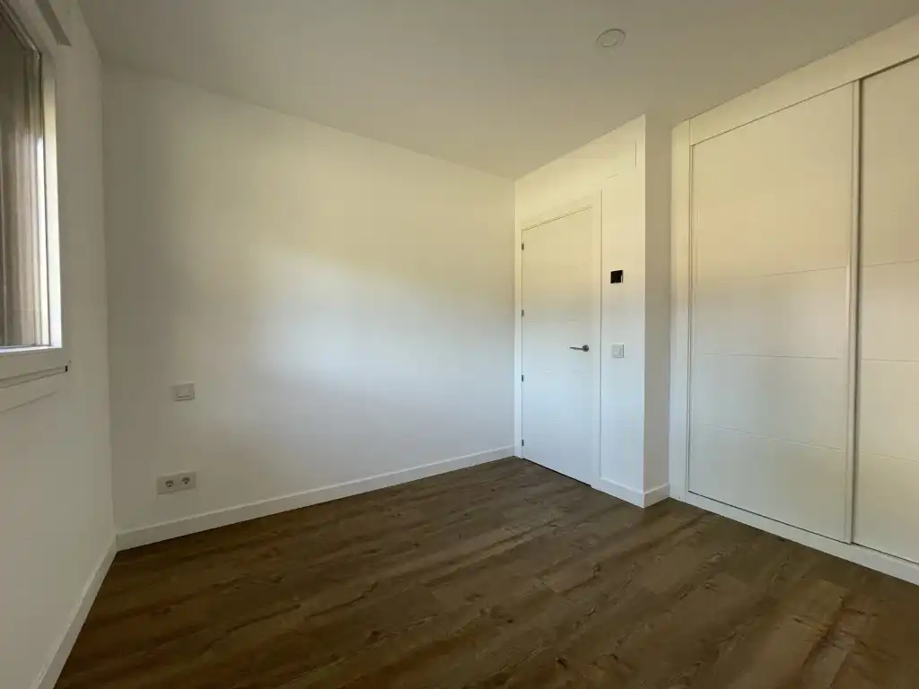 Ground floor for rent in Calle Libertad De La, La Navata