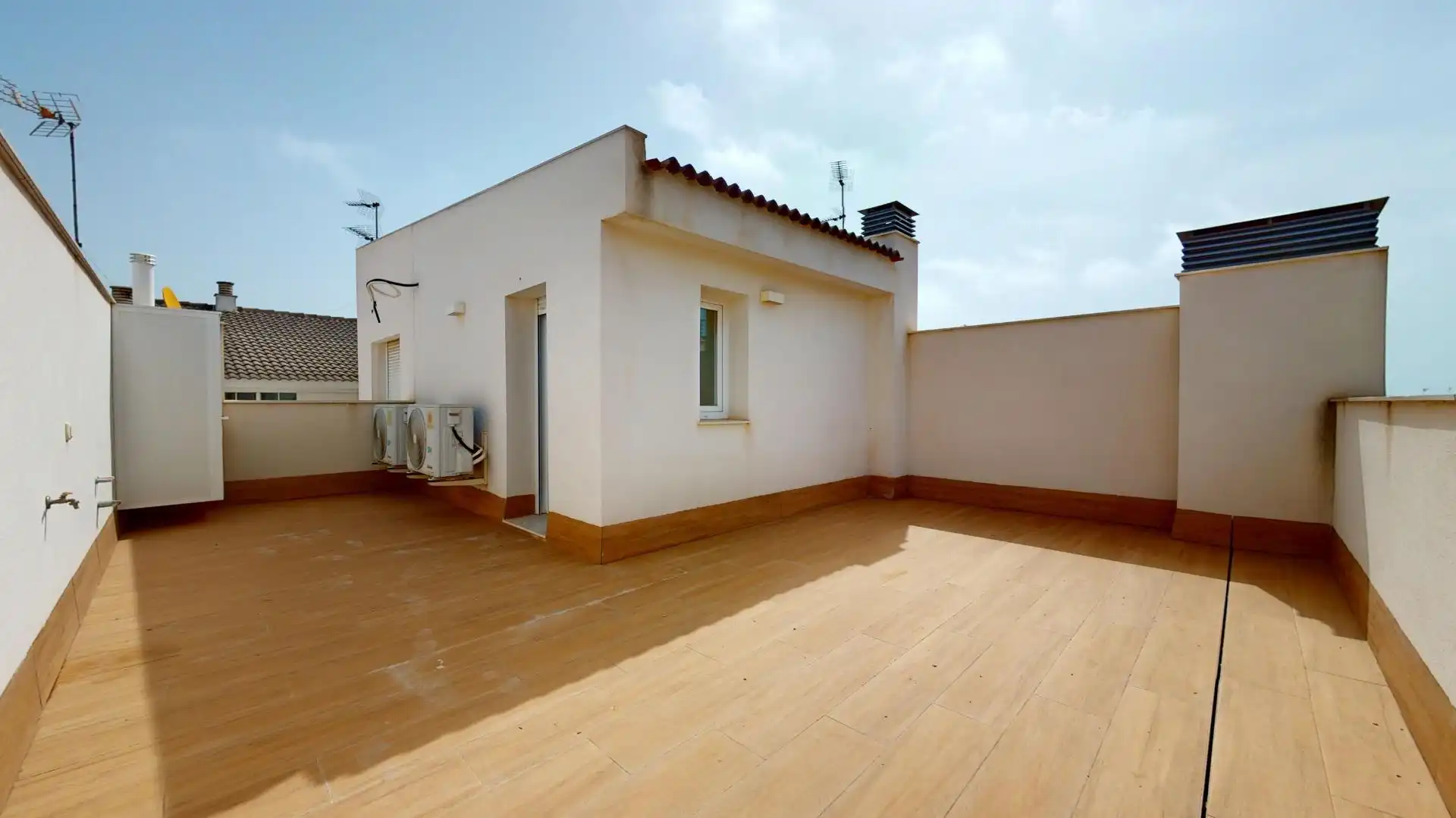 Terraza de Ático en venta en San Pedro del Pinatar con Aire acondicionado, Terraza y Piscina comunitaria