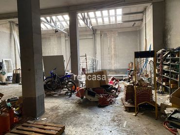 Local comercial en venda a Calle anselm clave