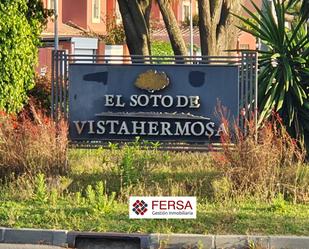 Vista exterior de Casa adosada en venda en El Puerto de Santa María amb Aire condicionat, Calefacció i Jardí privat