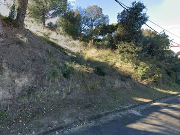 Terreny residencial en venda a Calle Opera