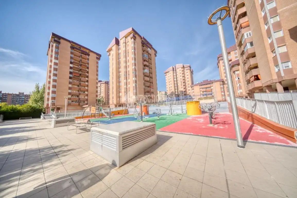 Pis amb piscina en venda a Calle Núñez de Guzmán el Pinciano, imagen 5