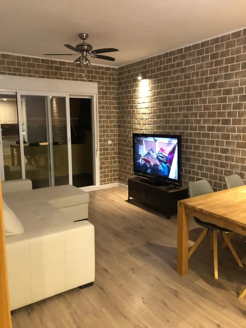 Wohnzimmer von Wohnung zur Miete in Fuengirola mit Klimaanlage, Terrasse und Möbliert