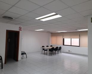 Office to rent in Ripollet  with Air Conditioner, Heating and Furnished