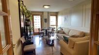Living room of Flat for sale in  Zaragoza Capital  with Air Conditioner, Heating and Terrace