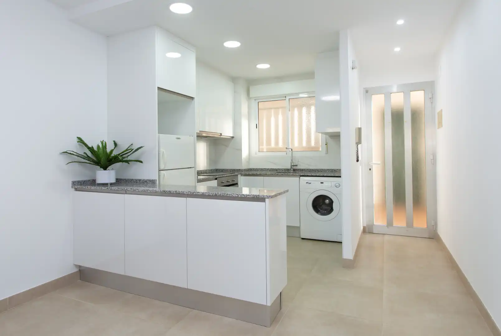 Appartement compact avec ascenseur à vendre à Avinguda del Papa Luna 38, imagen 5