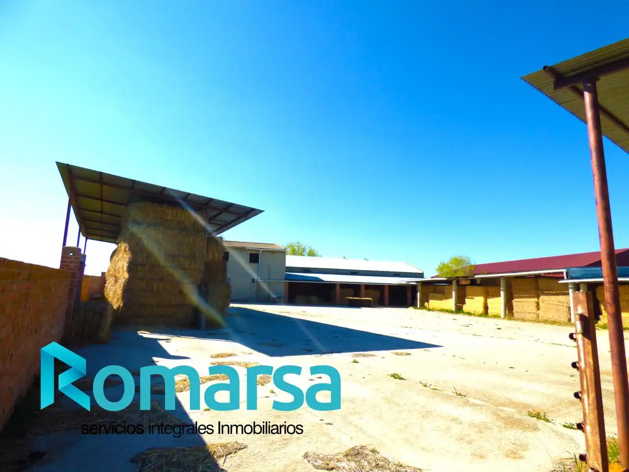 Industrial buildings for sale in Crespos, Ávila