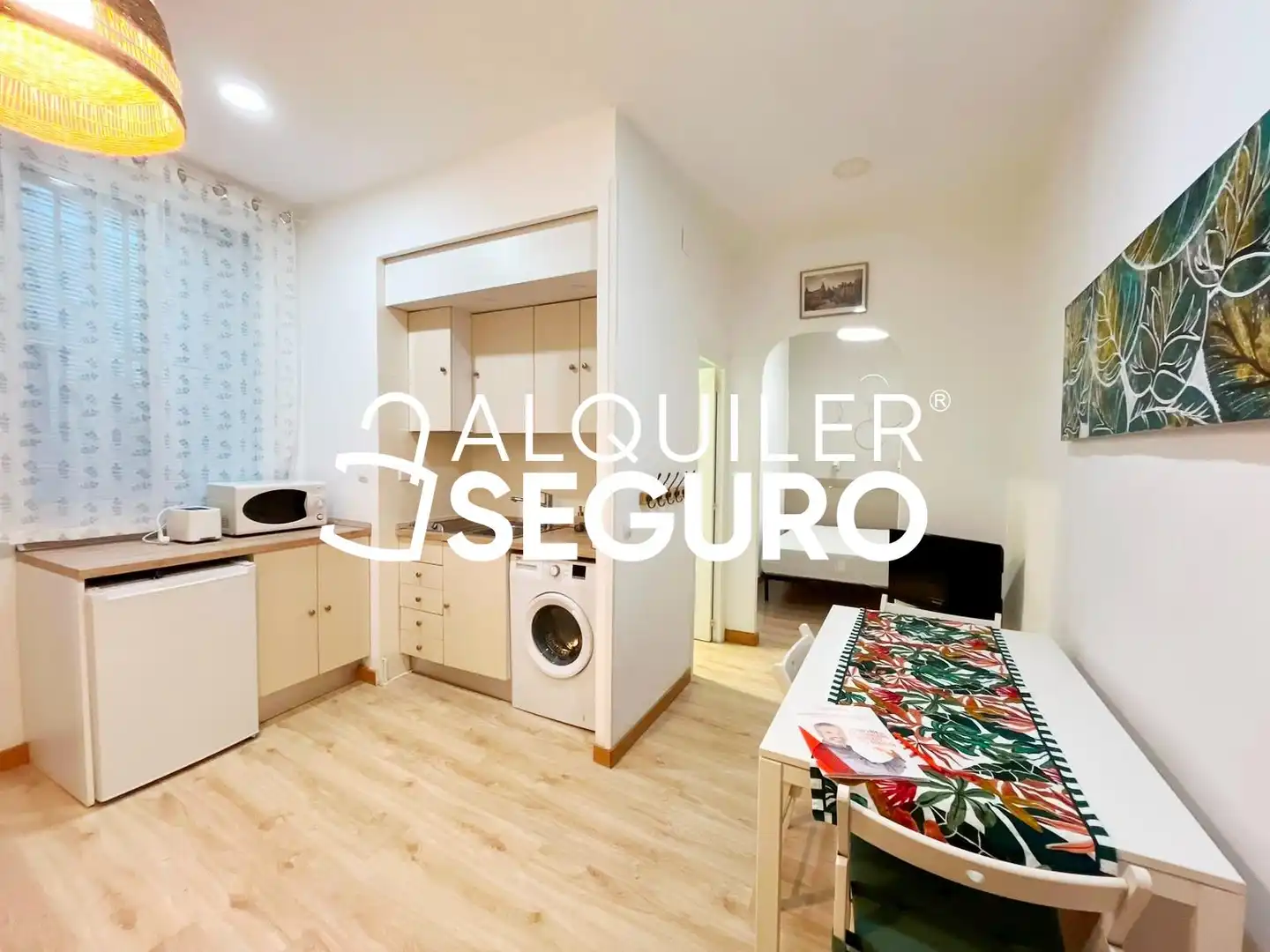Estudio de alquiler en del Ave María, Embajadores - Lavapiés