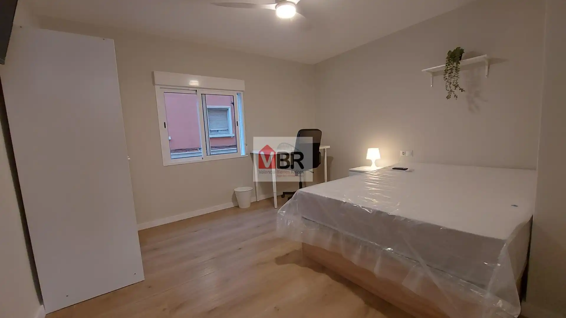 Bedroom of Flat for rent in Valencia  with Furnished