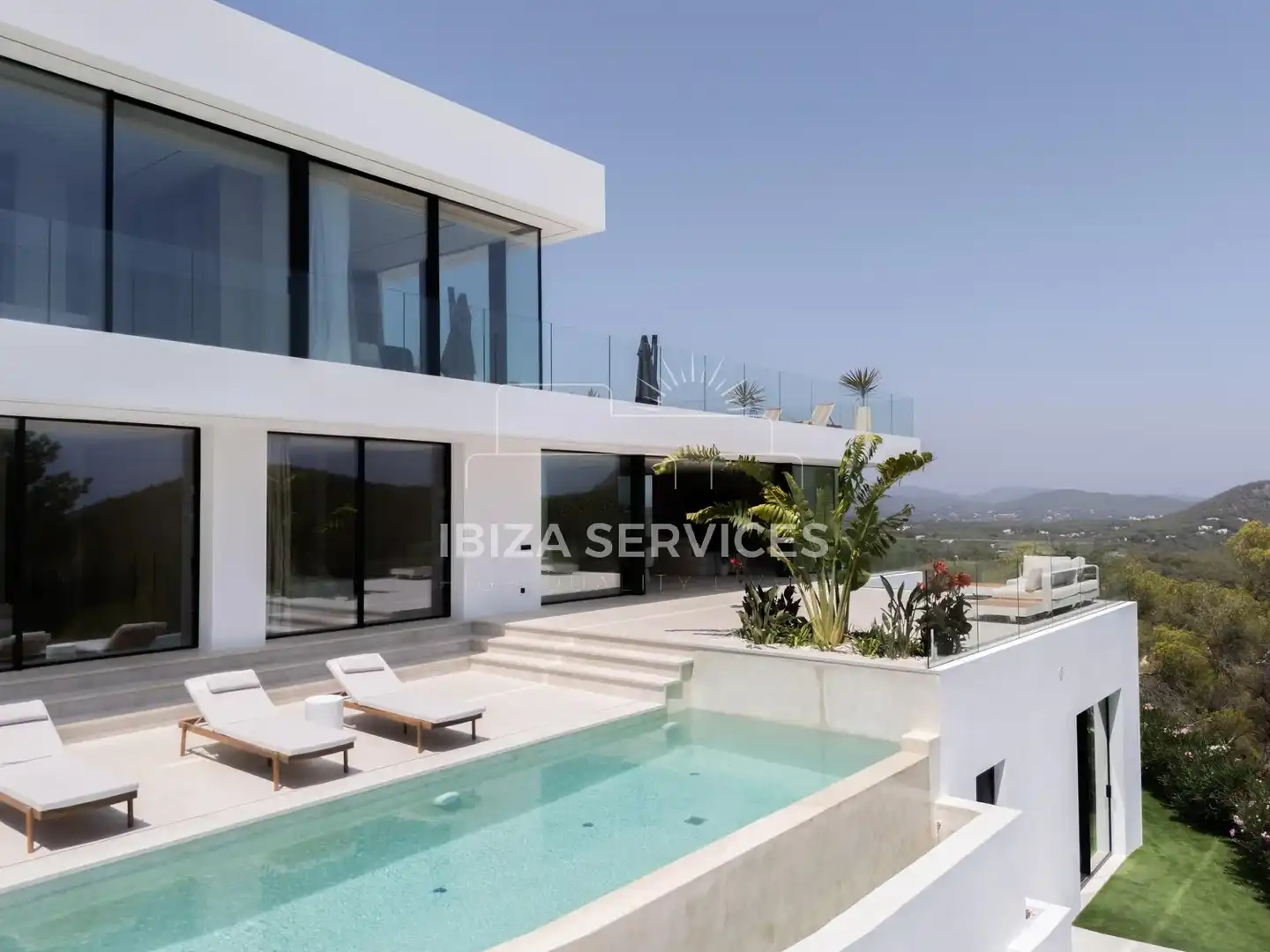 Vista exterior de Casa o chalet en venta en Santa Eulària des Riu con Aire acondicionado, Jardín privado y Piscina