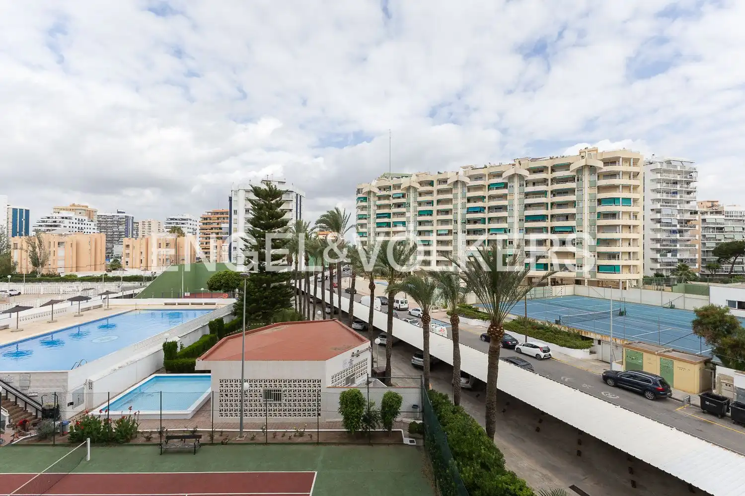Piso con terraza en alquiler en Avinguda Neptuno, imagen 29