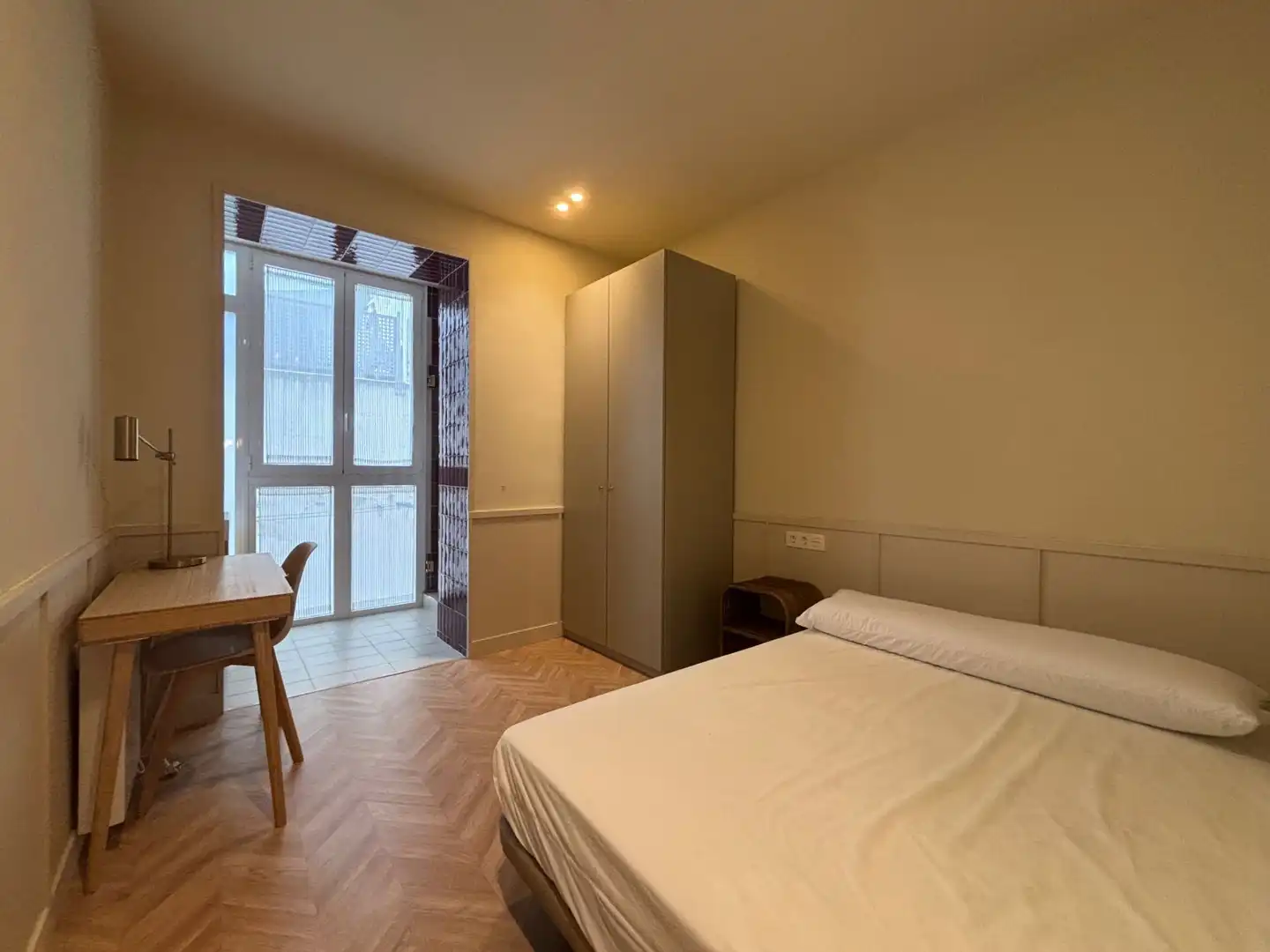 Schlafzimmer von Wohnung zum Verkauf in Zaragoza mit Klimaanlage und Heizung