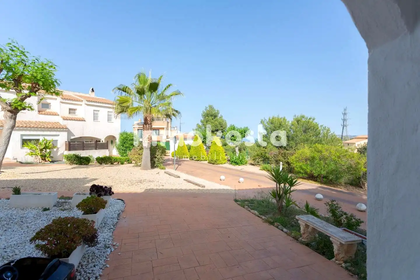 Außenansicht von Einfamilien-Reihenhaus zum Verkauf in La Nucia mit Klimaanlage, Privatgarten und Terrasse