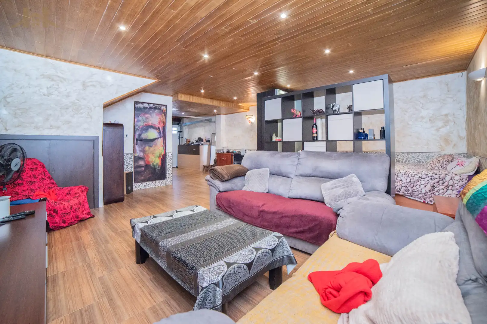 Sala de estar de Casa adosada en venta en Navalcarnero con Aire acondicionado, Calefacción y Jardín privado