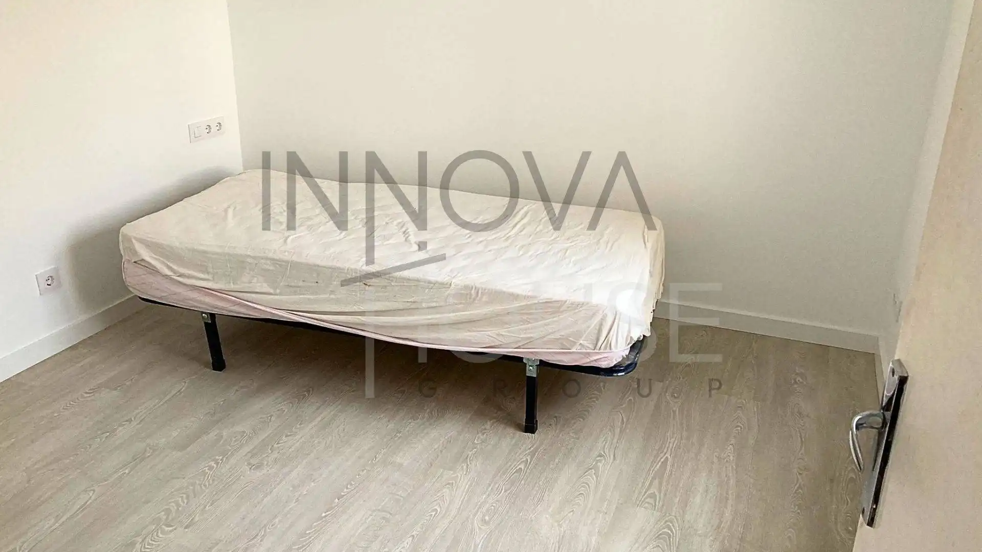 Dormitori de Pis en venda en Barcelona amb Parquet