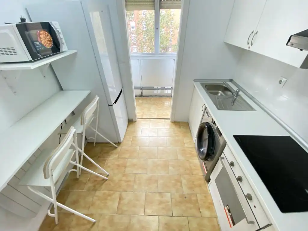 Habitación en Calle Orio, 5, Los Ángeles