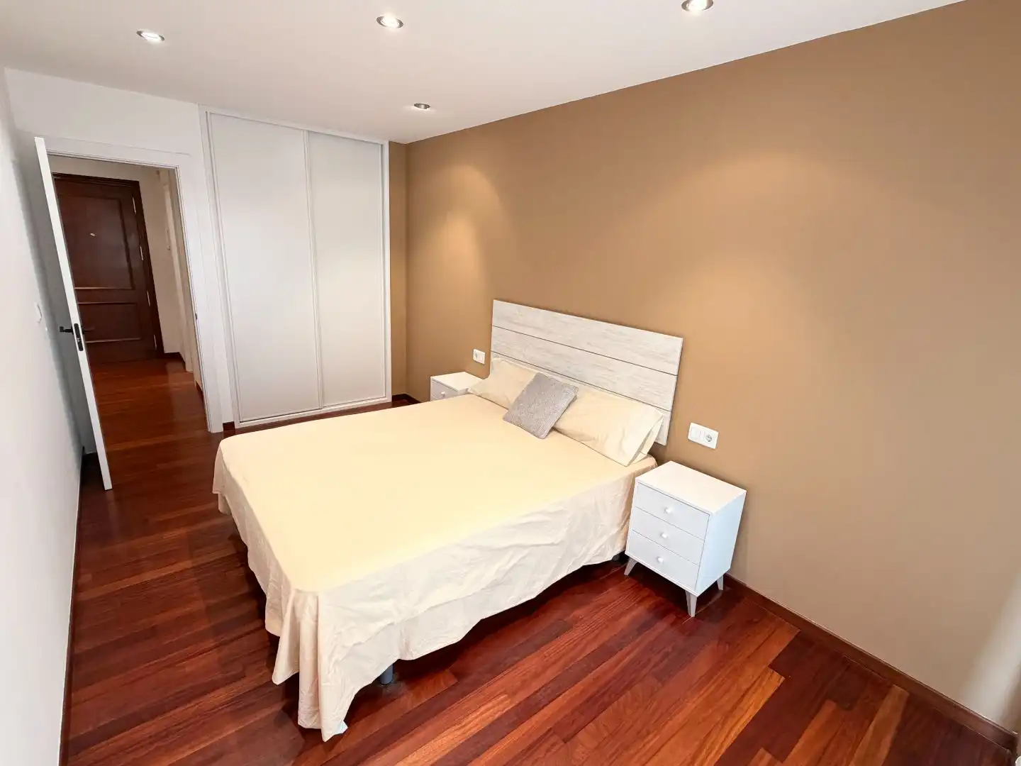 Habitación de Piso de alquiler en Oroso con Parquet, Amueblado y Horno