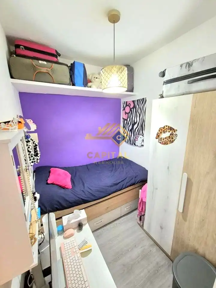 Bedroom of Flat for sale in Madrid  with Air Conditioner, Heating and Balcony