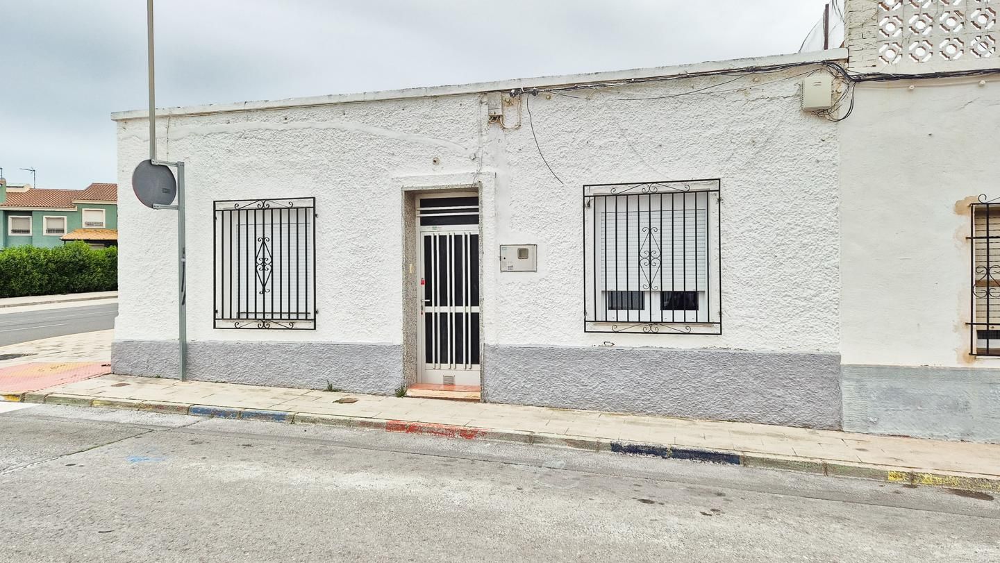 Vista exterior de Casa o xalet en venda en Aspe amb Alarma