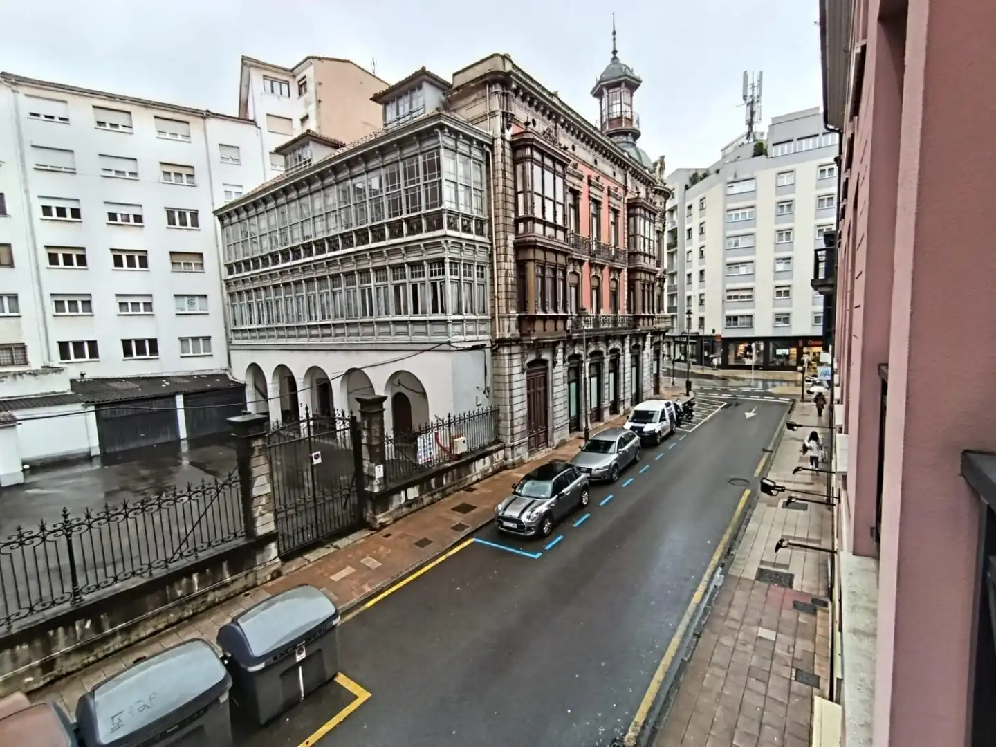 Vista exterior de Garaje de alquiler en Avilés