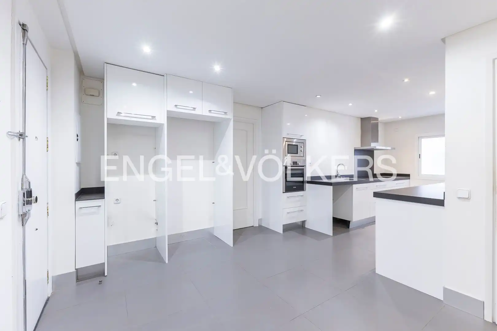 Kitchen of Flat for sale in Madrid  with Air Conditioner, Heating and Terrace