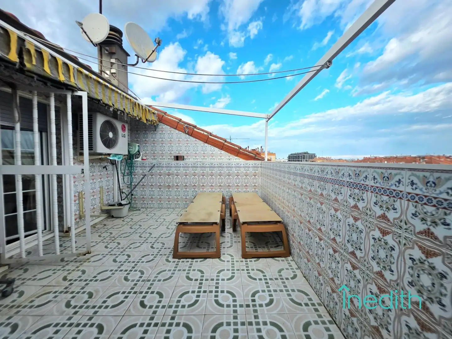 Terrasse von Einfamilien-Reihenhaus zum Verkauf in Viladecans mit Klimaanlage, Heizung und Terrasse