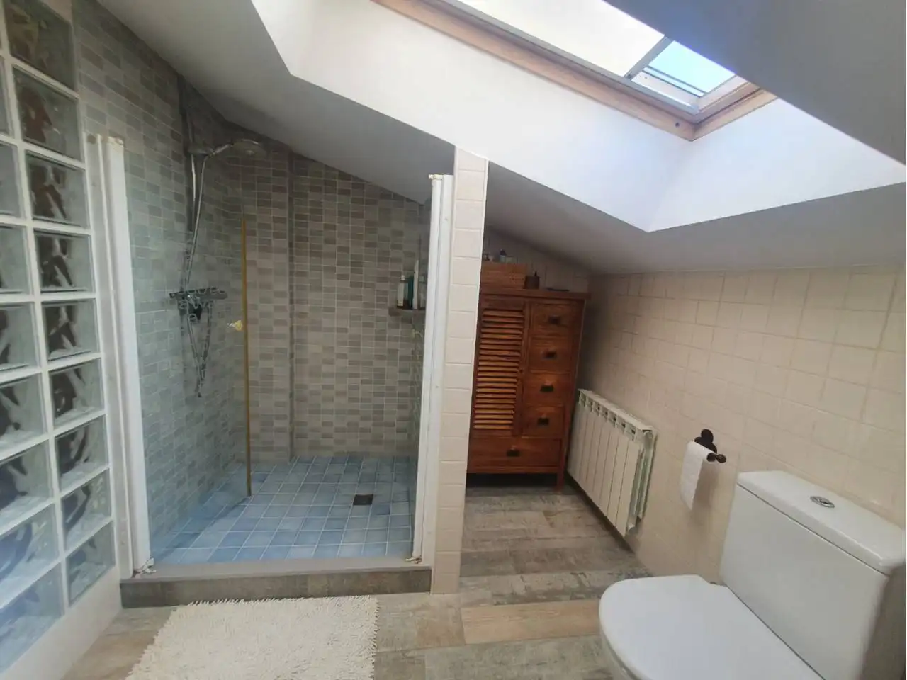 Bany de Casa o xalet en venda en Sabadell amb Aire condicionat, Calefacció i Parquet