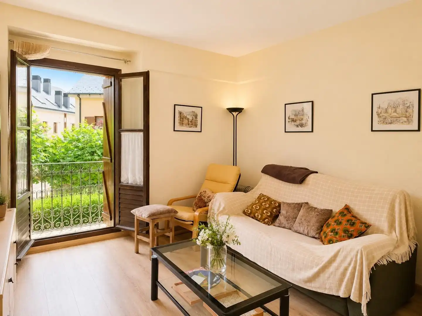 Wohnzimmer von Wohnung zum Verkauf in Villanúa mit Heizung, Abstellraum und Möbliert