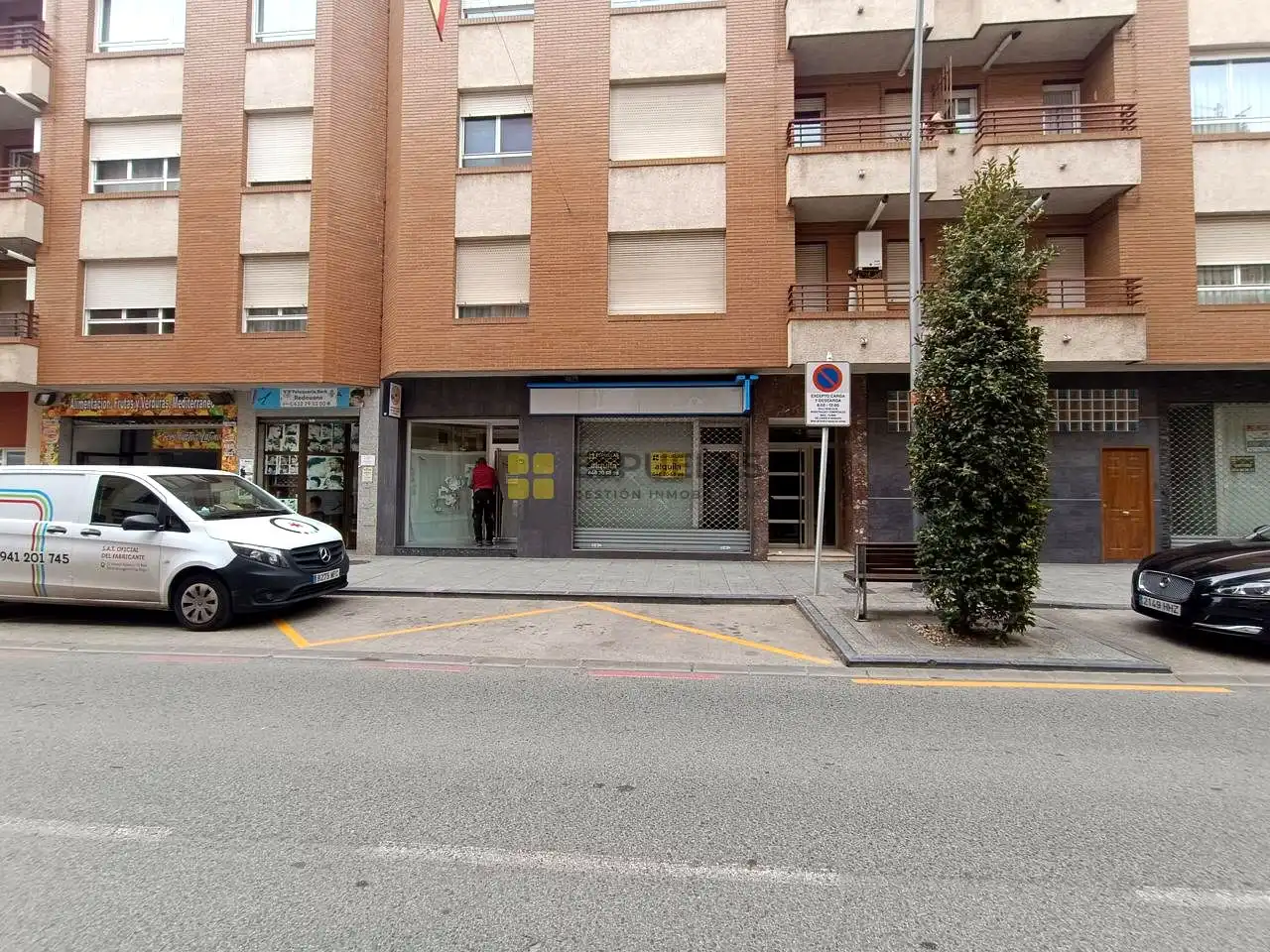 Local de lloguer en Arnedo amb Aire condicionat