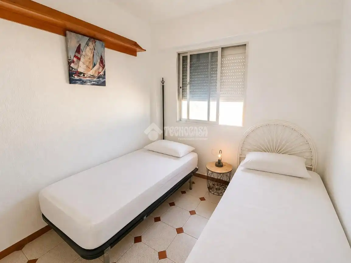 Bedroom of Flat for sale in Marbella