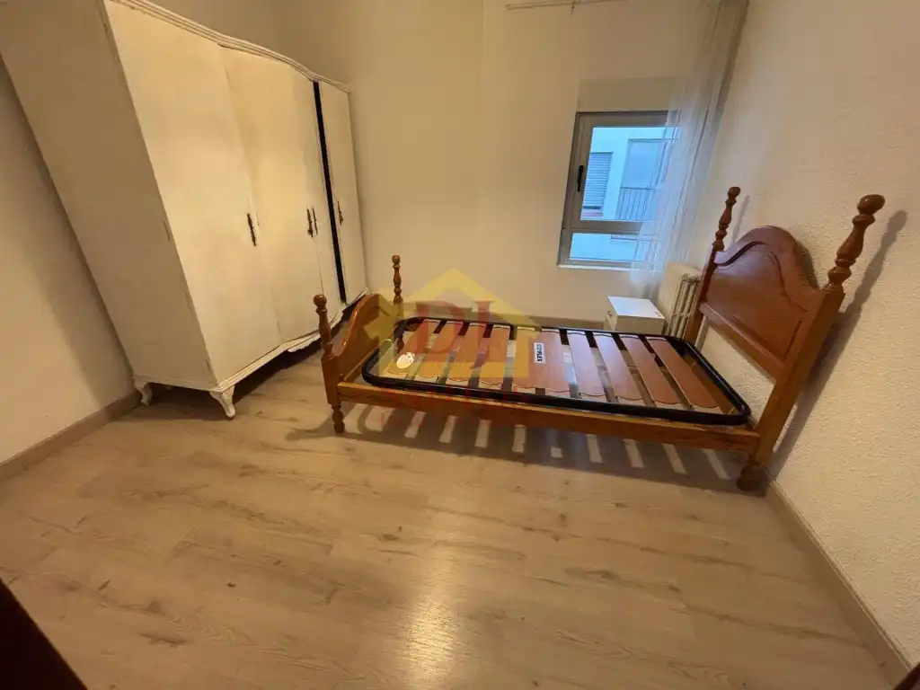 Bedroom of Flat for sale in Salamanca